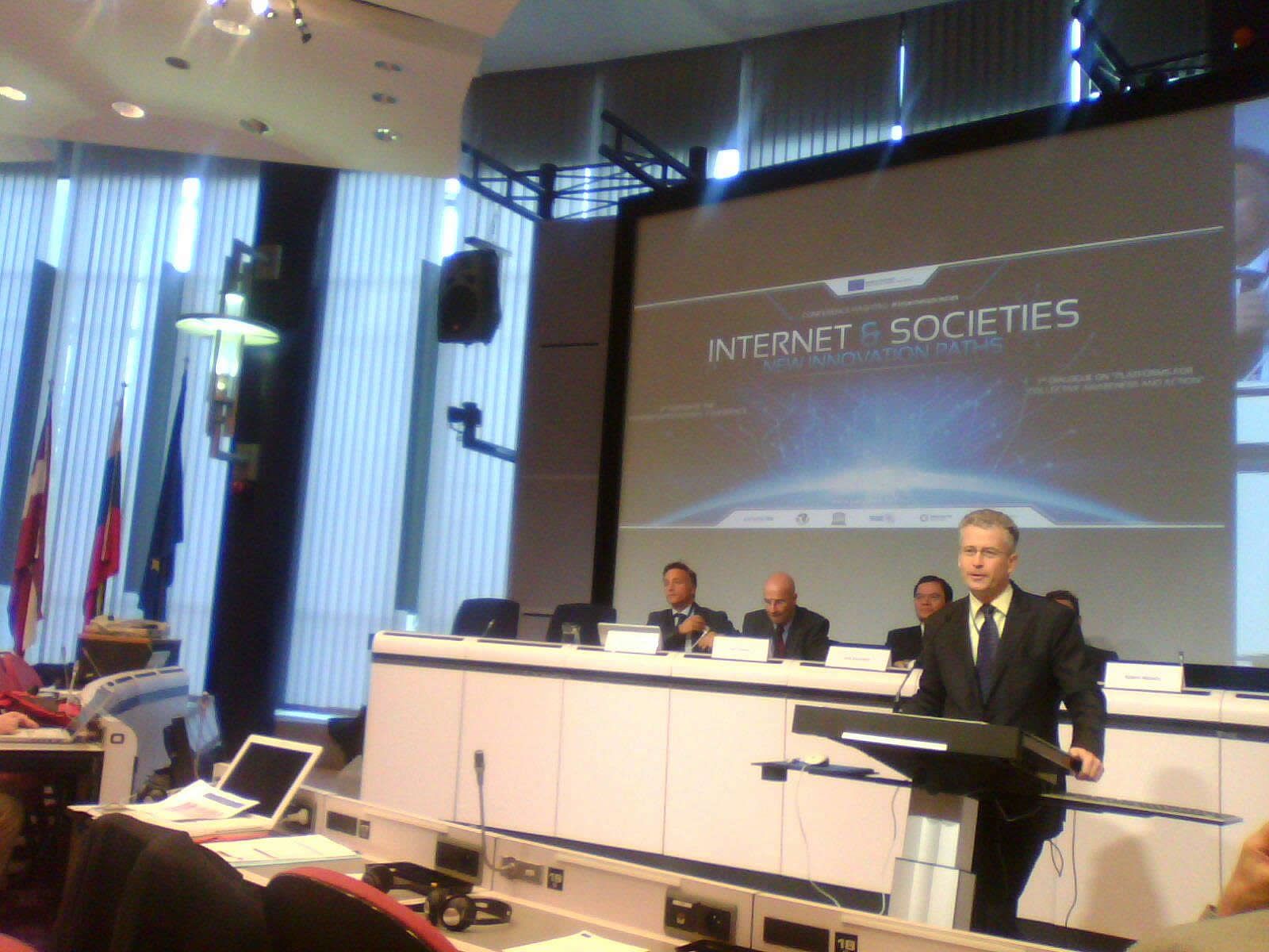 ICT building resilience within societies, Robert Madelin (EC DG Infso)